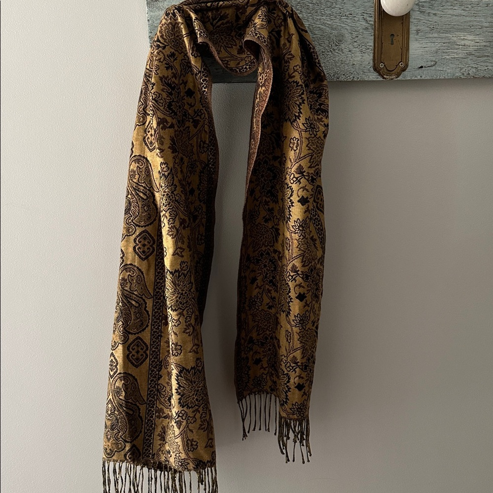 Intricate Paisley Scarf with Fringe